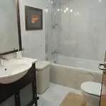 Sun And Townhouse El Duque 아데제