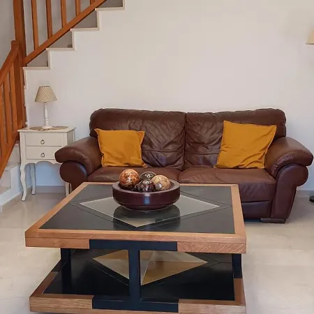 Sun And Townhouse El Duque בית נופש *
