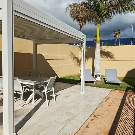 펜션 Sun And Townhouse El Duque *