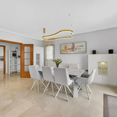 بيت للعطل Cozy Townhouse In