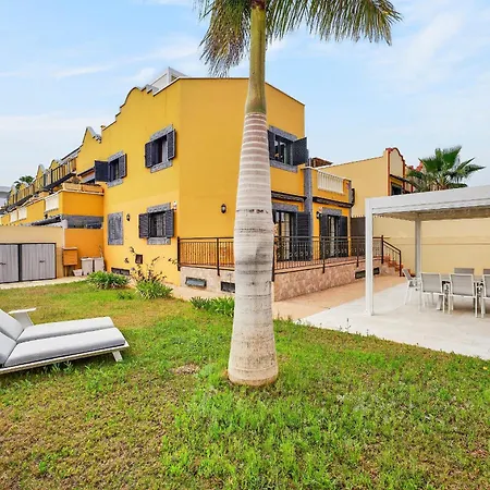 Cozy Townhouse In بيت للعطل أذيخي